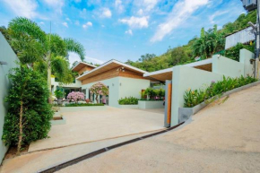 Cozy Jungle 3 Bedroom Villa with Pool and Garden